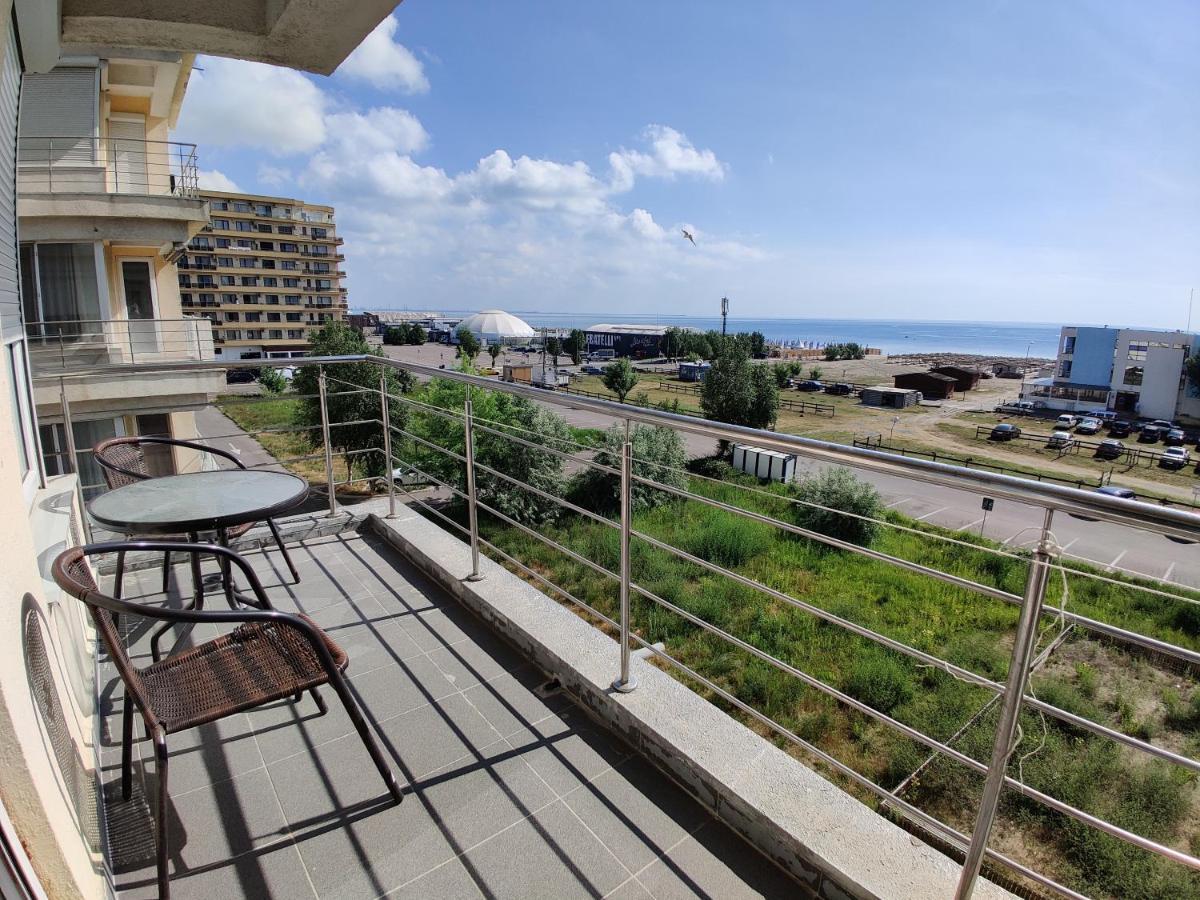 Summerland Beach&Sun Apartments Mamaia Exteriör bild